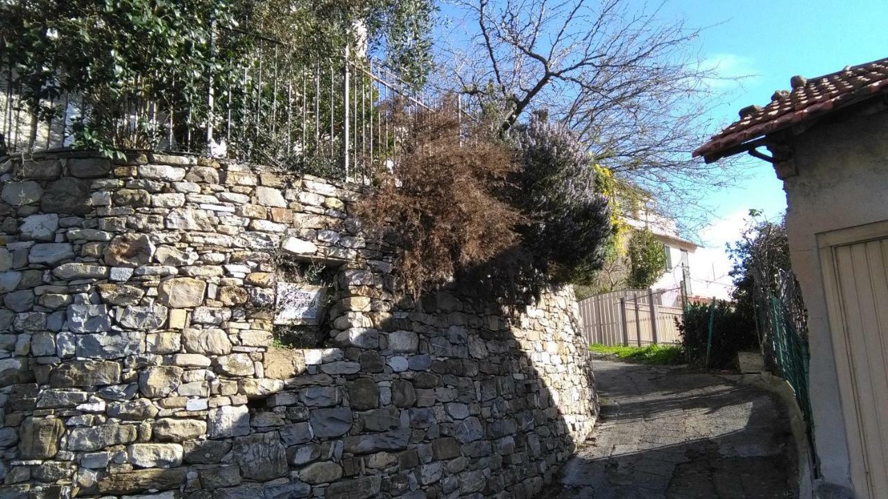 Alloggio Basilico Diano San Pietro Exterior photo